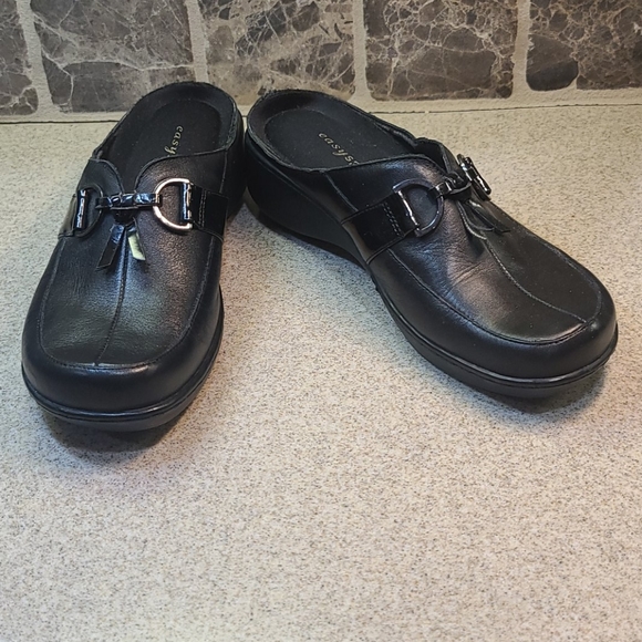 Easyspirit size 7 Black slide shoes. - Picture 2 of 11
